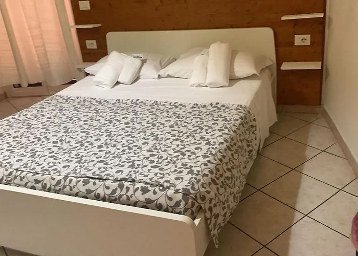 Guest house In The Center By Local Domus Rome
