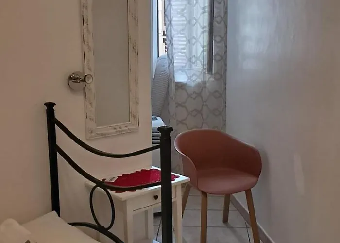 Guest house In The Center By Local Domus Rome