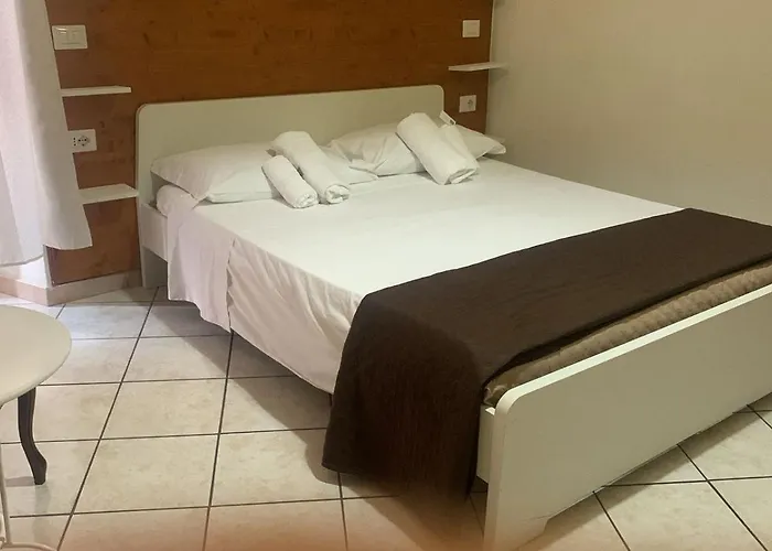 In The Center By Local Domus Guest house