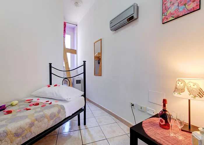 Guest house In The Center By Local Domus 3*