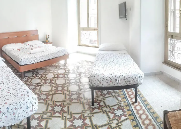 In The Center By Local Domus Guest house Rome