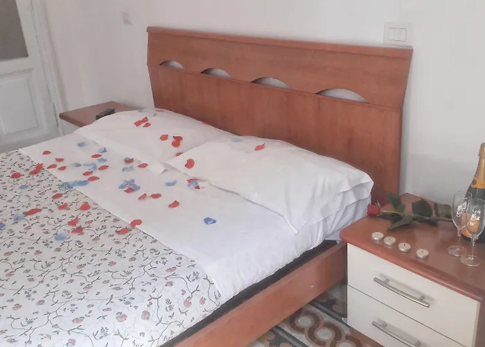 In The Center By Local Domus Guest house 3*
