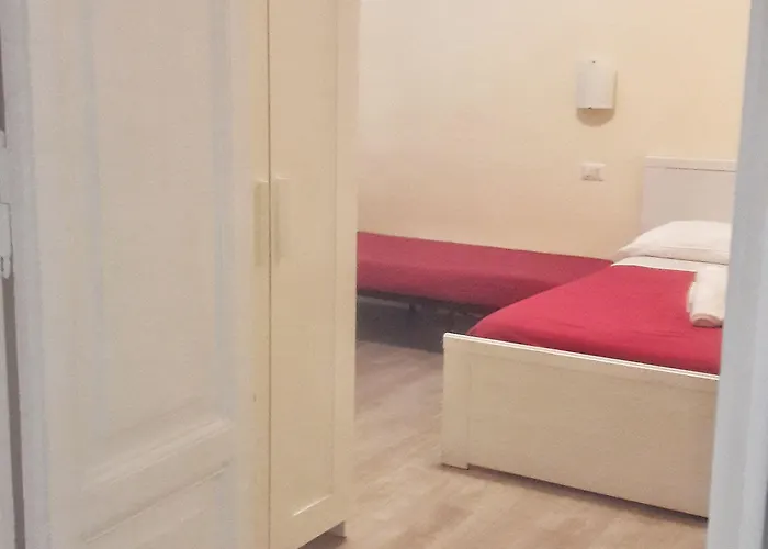 In The Center By Local Domus Guest house Rome