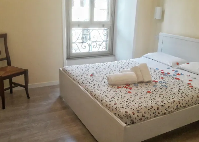 Guest house In The Center By Local Domus 3*